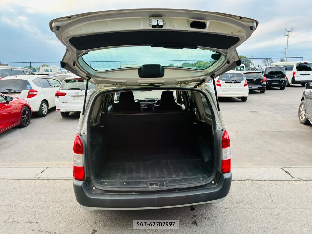 Toyota SUCCEED VAN 2019-06 8144179-26