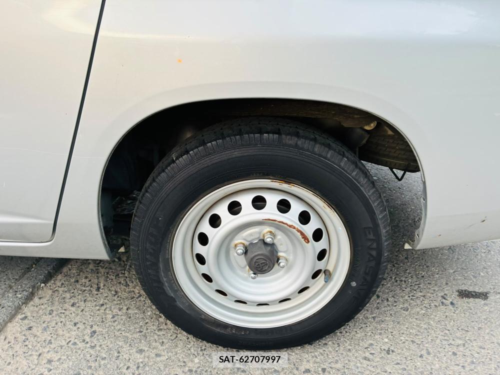 Toyota SUCCEED VAN 2019-06 8144179-30
