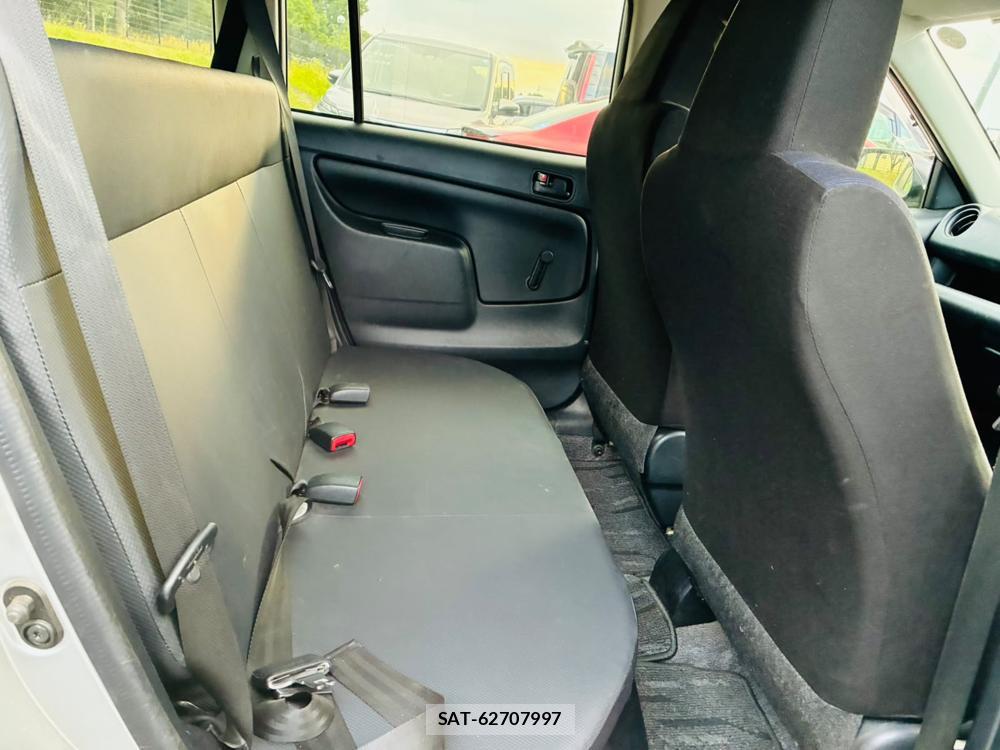 Toyota SUCCEED VAN 2019-06 8144179-8