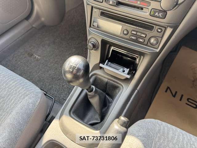 Nissan SUNNY 2001-03 5879908-9
