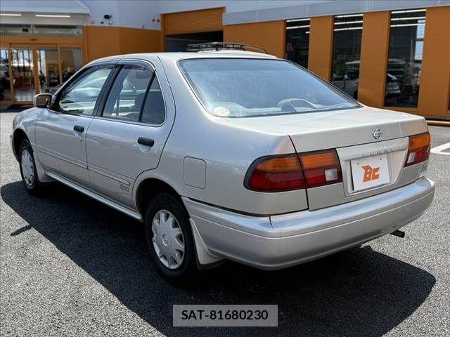 Nissan SUNNY 1995-11 8132541-12