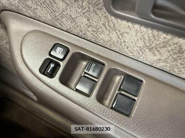 Nissan SUNNY 1995-11 8132541-20