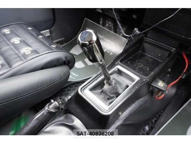 Nissan SUNNY TRUCK 1992-01 4049956-11