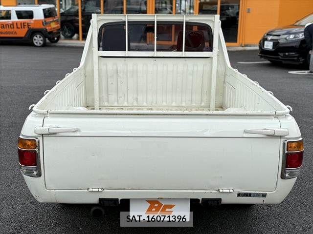 Nissan SUNNY TRUCK 1993-02 7879763-13