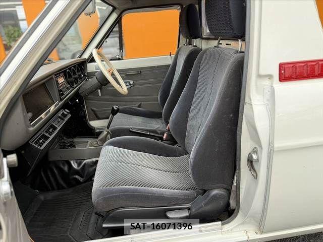Nissan SUNNY TRUCK 1993-02 7879763-17