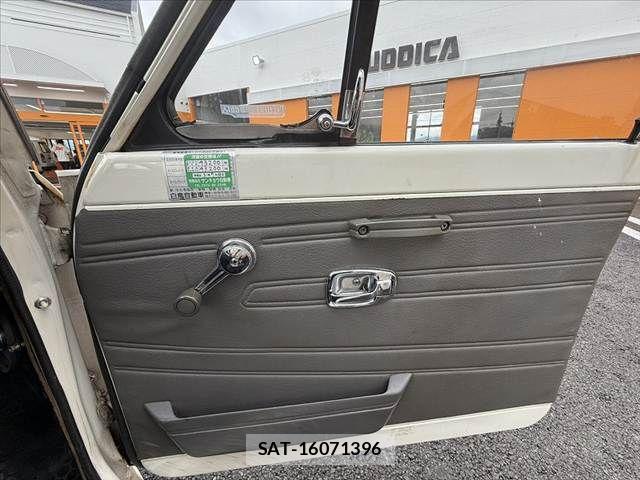 Nissan SUNNY TRUCK 1993-02 7879763-18