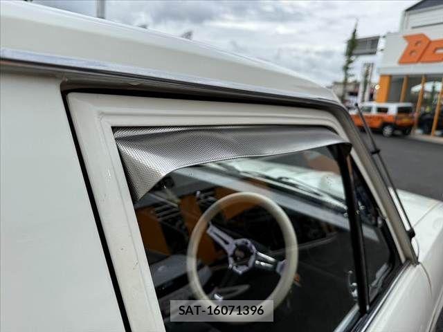 Nissan SUNNY TRUCK 1993-02 7879763-27