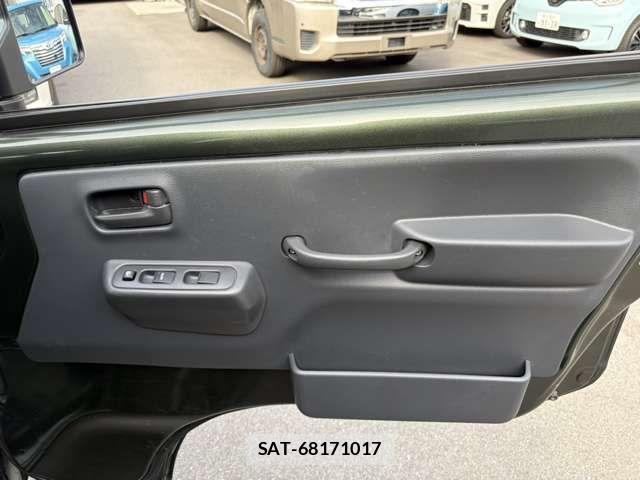 Suzuki SUPER CARRY 2023-10 6753451-12