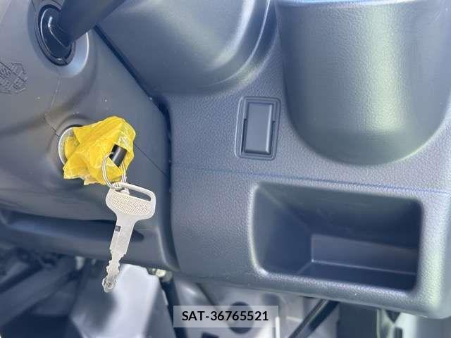 Suzuki SUPER CARRY 2025-03 6791661-12