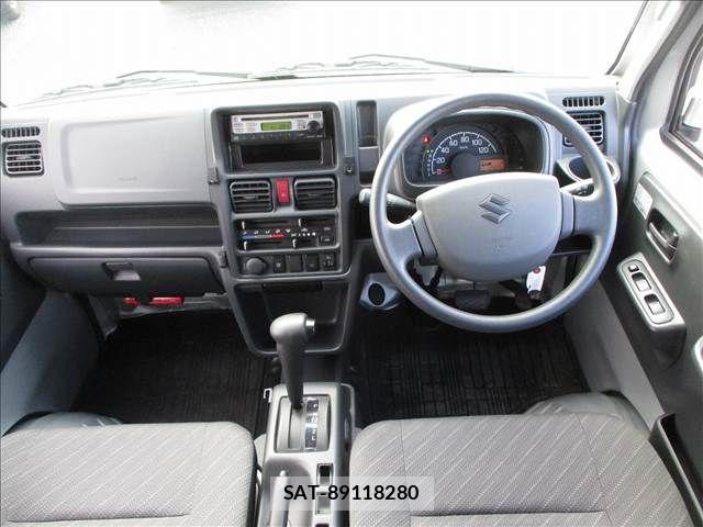 Suzuki SUPER CARRY 2019-06 8132540-11