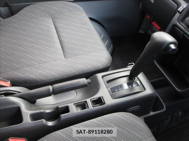 Suzuki SUPER CARRY 2019-06 8132540-14