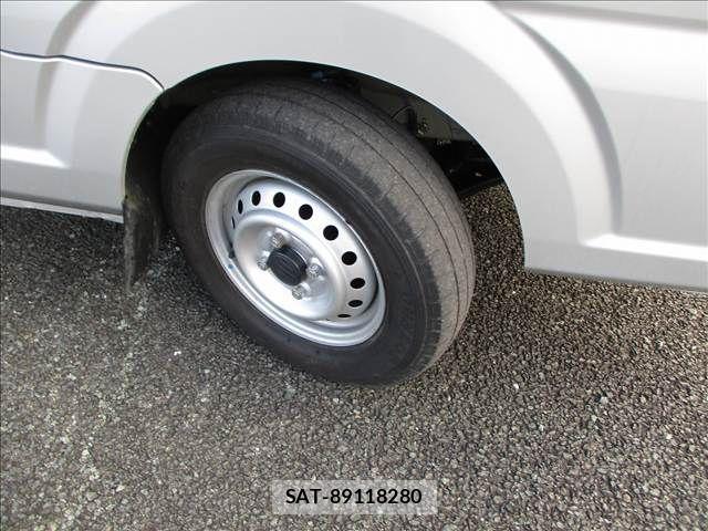 Suzuki SUPER CARRY 2019-06 8132540-16