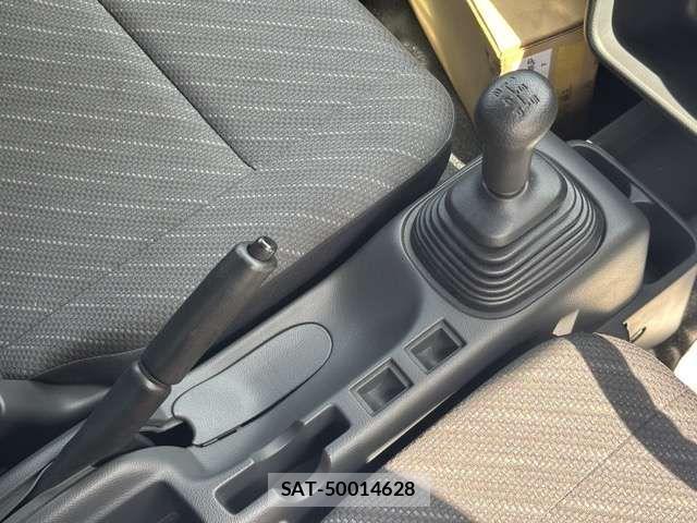Suzuki SUPER CARRY 2021-04 8317421-14