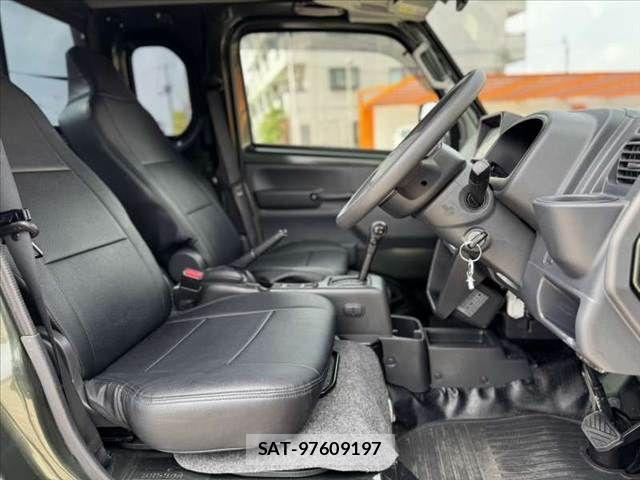 Suzuki SUPER CARRY 2023-05 8415210-15