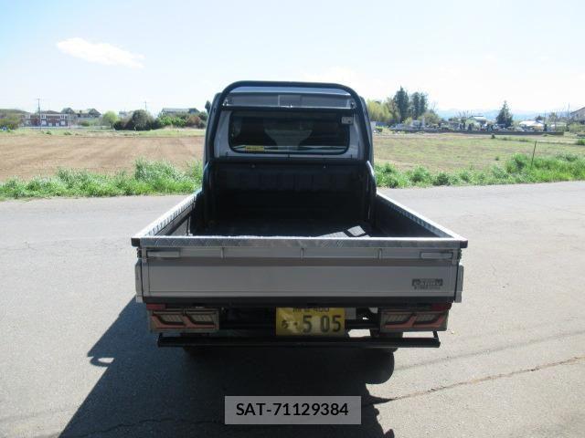 Suzuki SUPER CARRY 2018-12 6791667-10