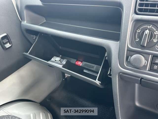 Suzuki SUPER CARRY 2026-01 7060928-17