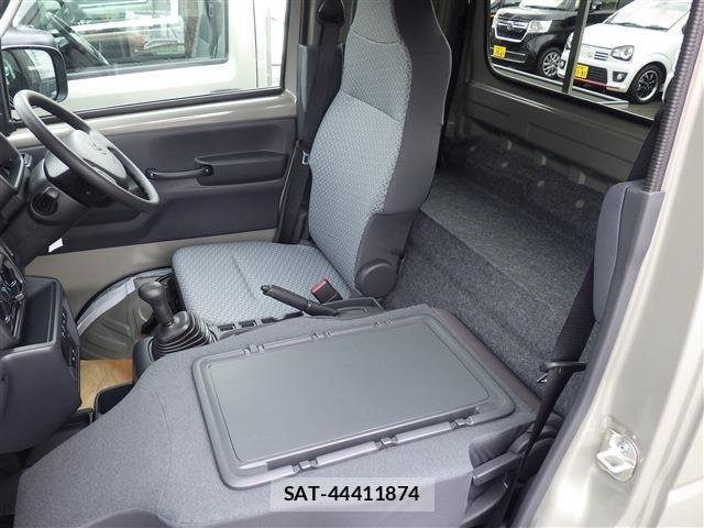 Suzuki SUPER CARRY 2026-06 8075784-5