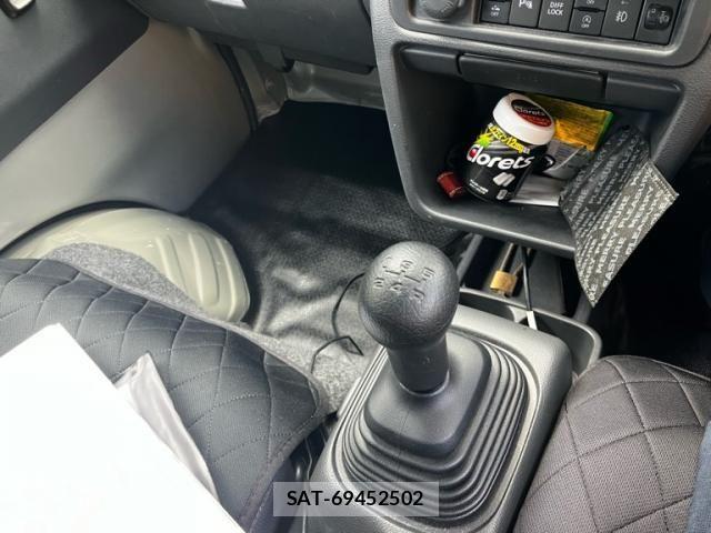 Suzuki SUPER CARRY 2024-07 8231975-12