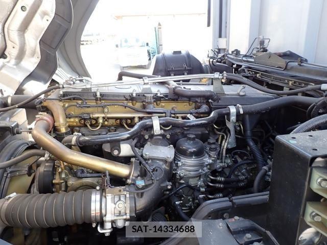 MITSUBISHI FUSO SUPER GREAT 2015-06 1276523-24