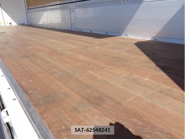 Mitsubishi GREAT 2023-10 1346318-9