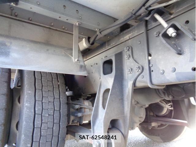 Mitsubishi GREAT 2023-10 1346318-14