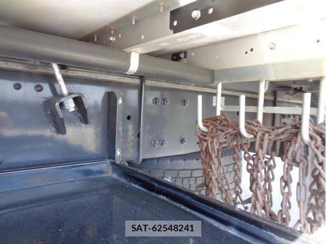 Mitsubishi GREAT 2023-10 1346318-20