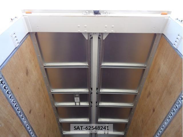 Mitsubishi GREAT 2023-10 1346318-5