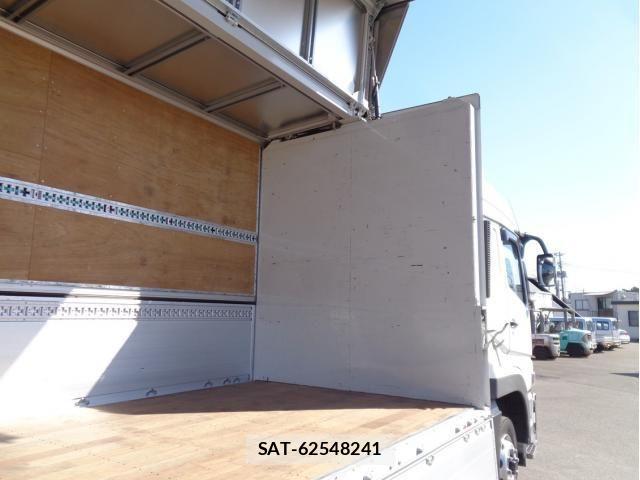 Mitsubishi GREAT 2023-10 1346318-6