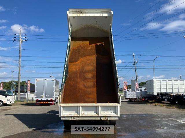 Mitsubishi GREAT 2020-10 1362338-9