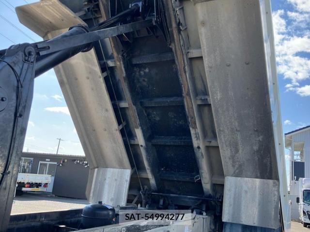 Mitsubishi GREAT 2020-10 1362338-12