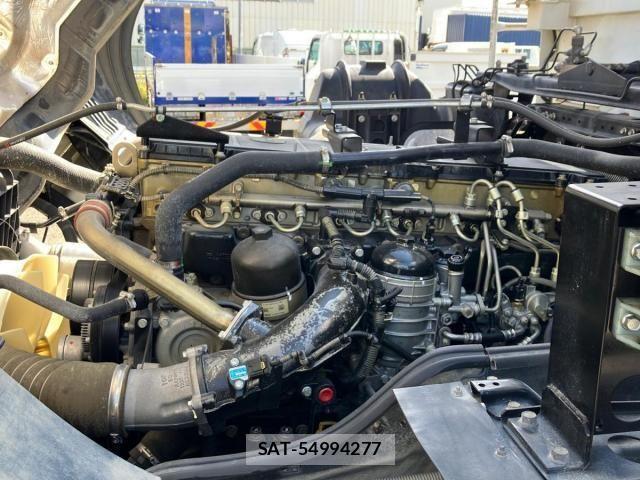 Mitsubishi GREAT 2020-10 1362338-16