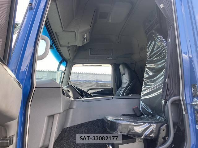 Mitsubishi GREAT 2016-12 1375204-20