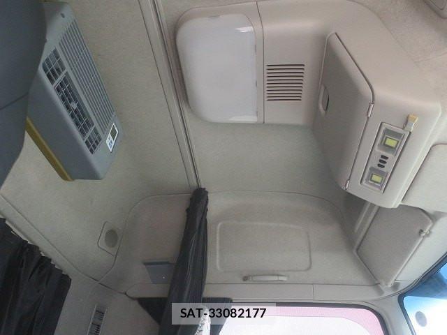 Mitsubishi GREAT 2016-12 1375204-23