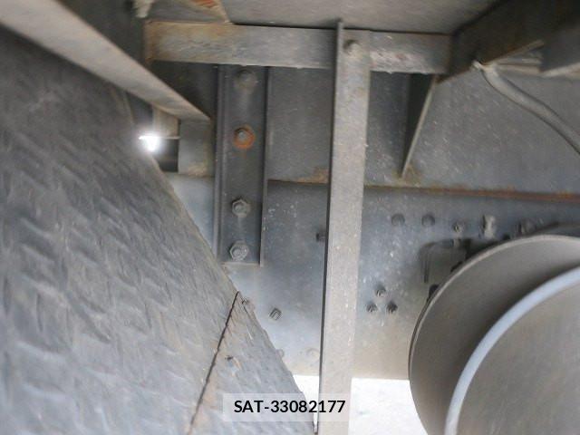Mitsubishi GREAT 2016-12 1375204-8