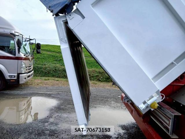 Mitsubishi GREAT 2020-08 1405558-13