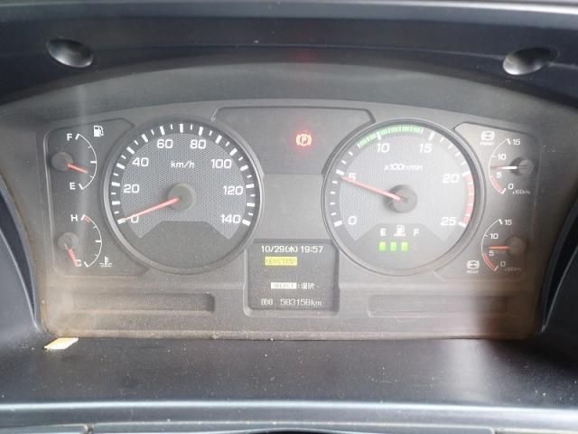 Mitsubishi GREAT 2013-12 1427356-14