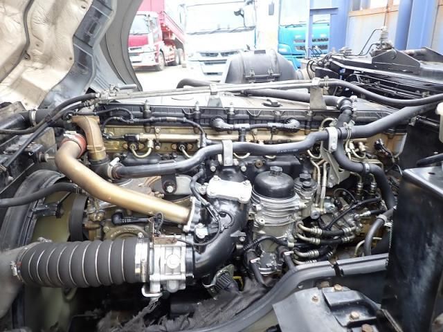 Mitsubishi GREAT 2013-12 1427356-22
