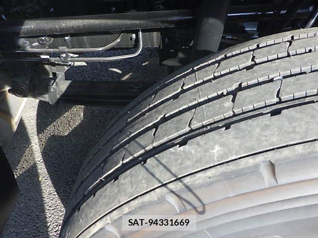 Mitsubishi GREAT 2024-04 1447096-9