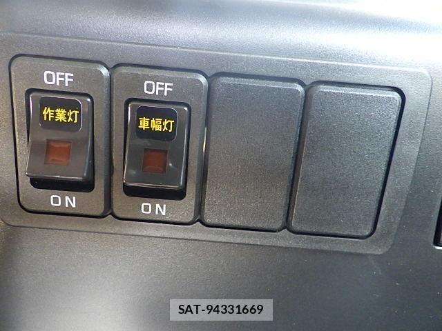 Mitsubishi GREAT 2024-04 1447096-23