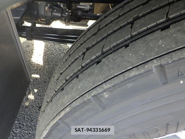Mitsubishi GREAT 2024-04 1447096-7