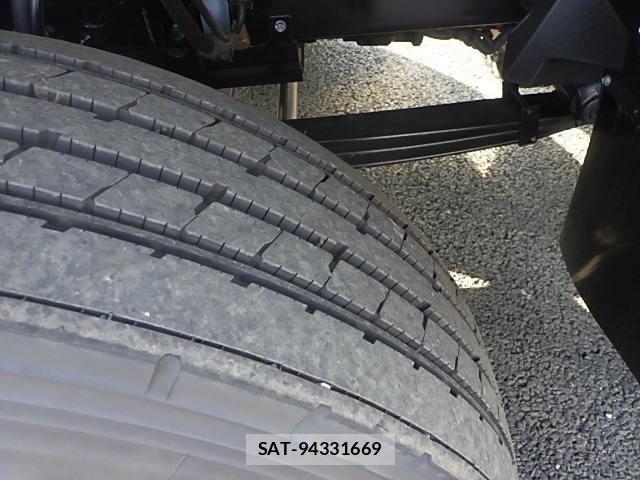 Mitsubishi GREAT 2024-04 1447096-8