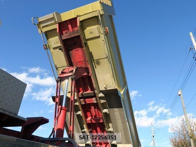 Mitsubishi GREAT 2018-10 1447094-9
