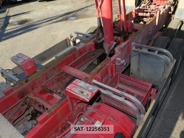 Mitsubishi GREAT 2018-10 1447094-11