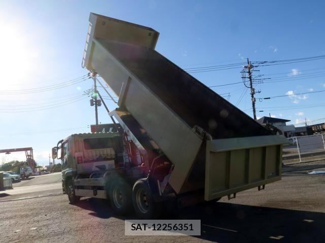 Mitsubishi GREAT 2018-10 1447094-1