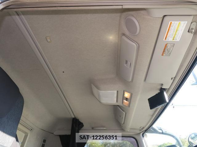 Mitsubishi GREAT 2018-10 1447094-26