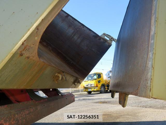 Mitsubishi GREAT 2018-10 1447094-8