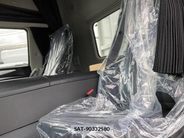 Mitsubishi GREAT 2025-06 1447098-22
