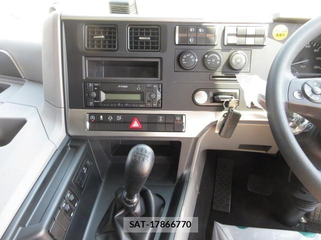 Mitsubishi GREAT 2024-07 1059366-25