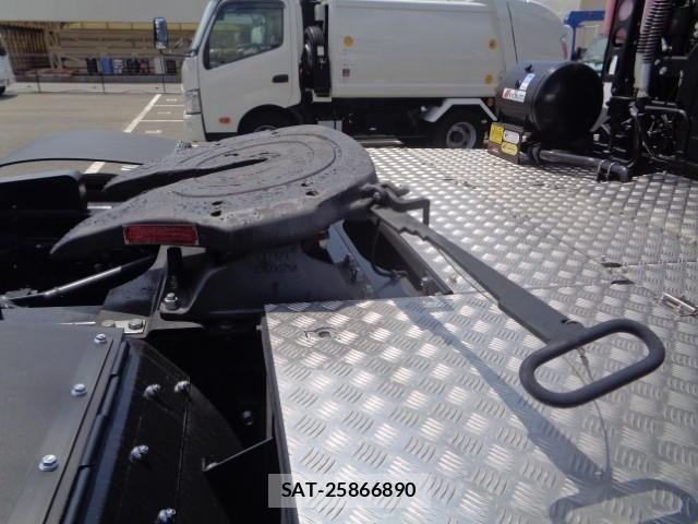 Mitsubishi GREAT 2025-04 1205120-8