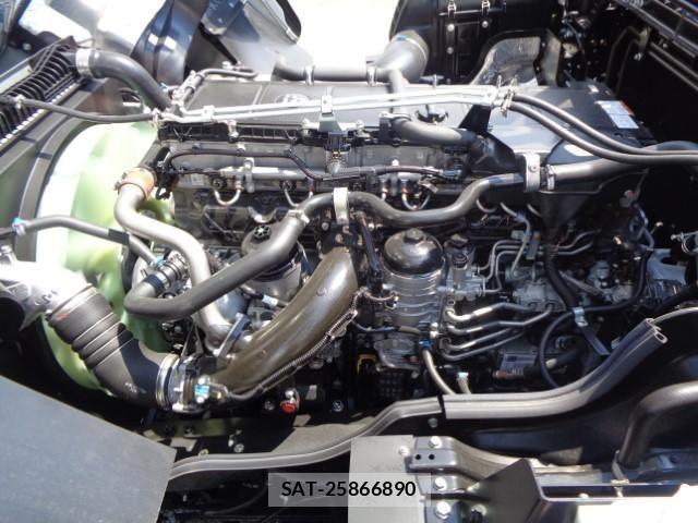 Mitsubishi GREAT 2025-04 1205120-18